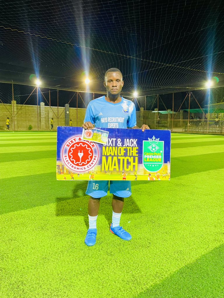 🟢𝗙𝗨𝗟𝗟 𝗧𝗜𝗠𝗘⚽️🔥 .@HaysClub85198 2:0 City Shooters Man of the Match DARIUS 👏 🍾🎉⚽️ Get Your Game On 📣⚽️ #GreenParkPremierLeague