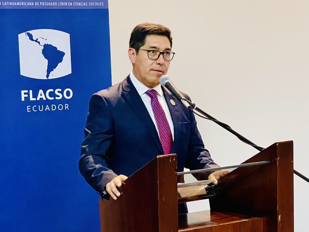NicolayRector's tweet photo. Participo como panelista en el evento "Foro Internacional de Financiamiento Público del Sistema de Educación Superior” organizado por @EduSuperiorEc , agradezco la hospitalidad de @FLACSOec https://t.co/9ssg6OZhtJ