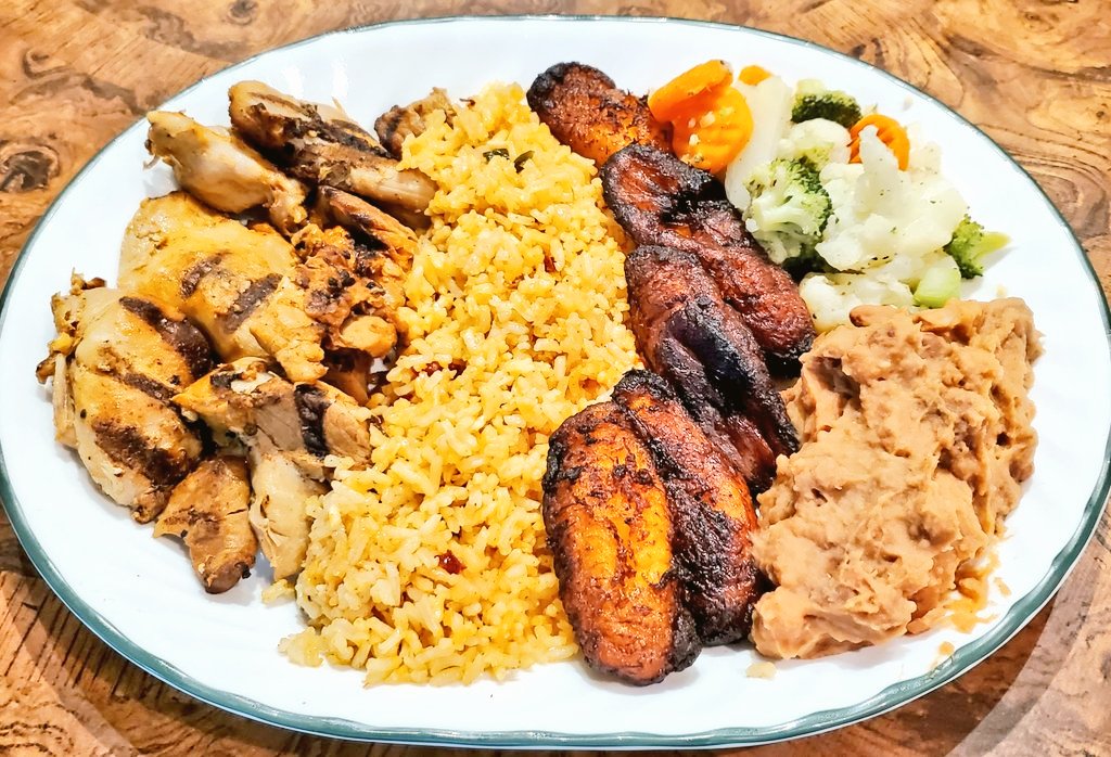 Pollo Asado! 👊😋👍Lunch is good!
#Foodie #yummy #chicken #HomeChef
