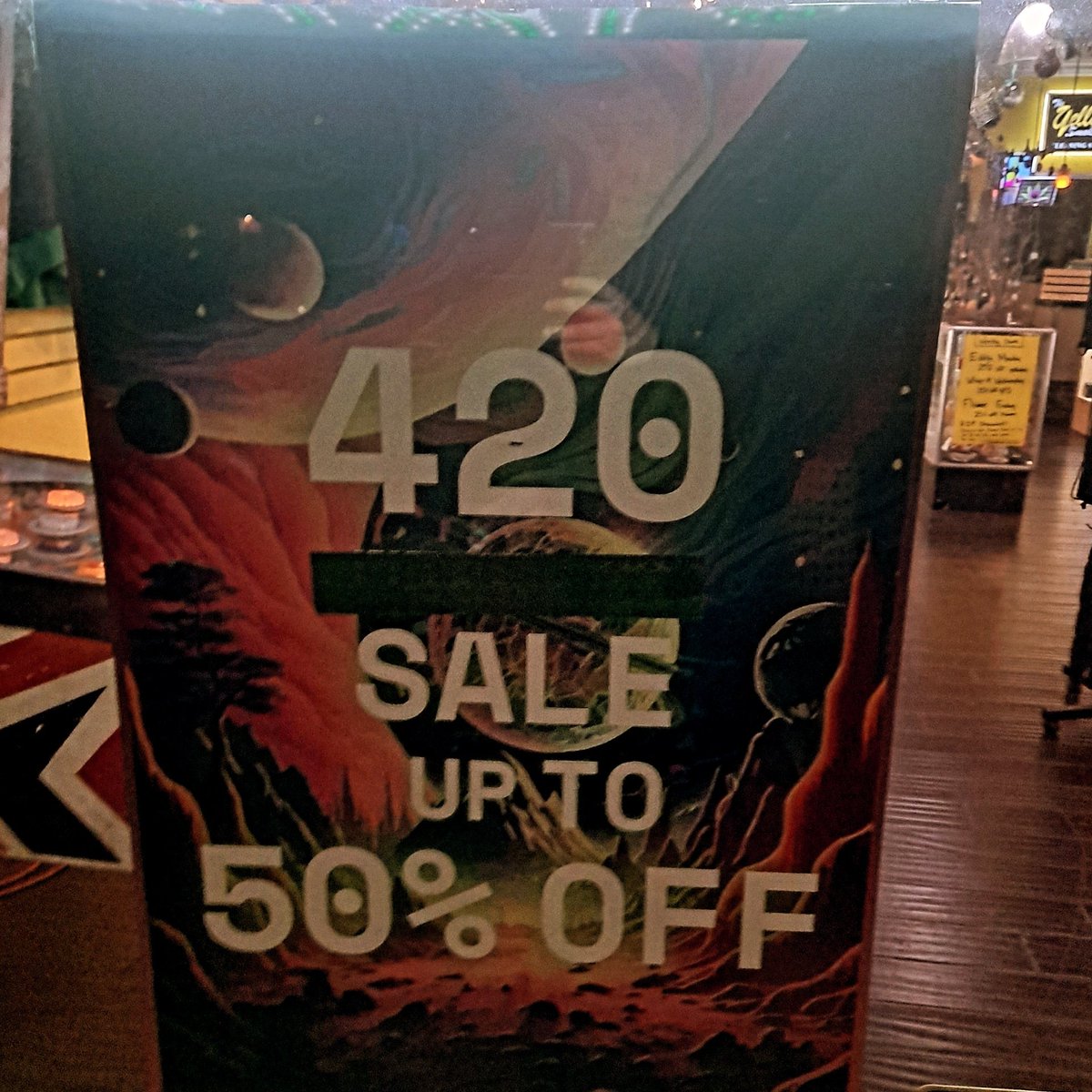 The Yellow Smoke Shop (@yellowsmokeshop) on Twitter photo 