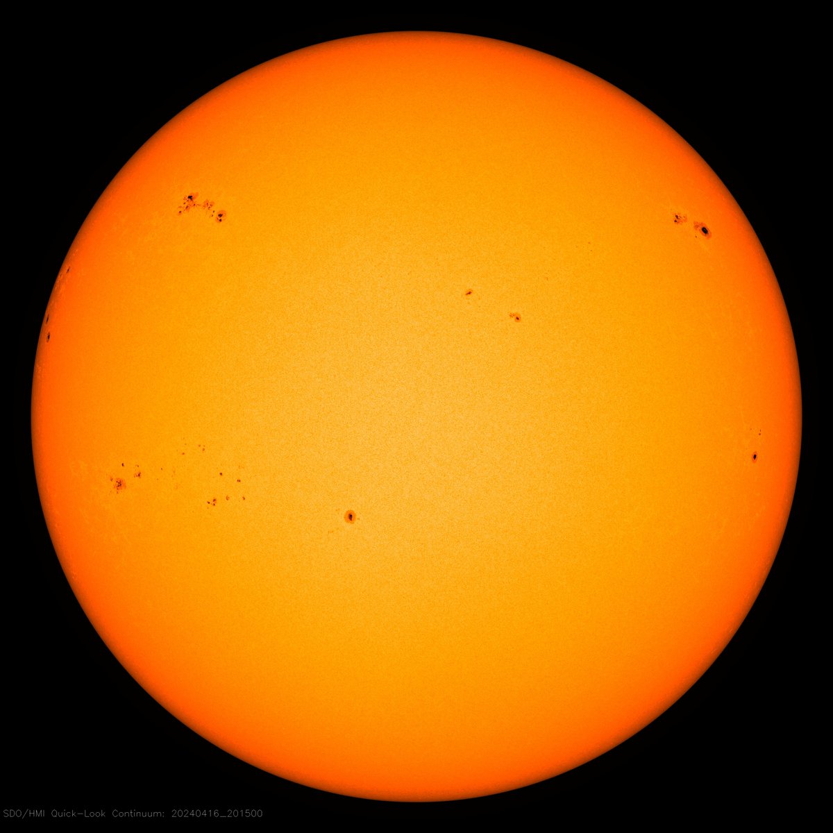 smAshomAsh's tweet image. Imagine being a content creator so phony that you can look at 170 sunspots and declare &apos;it&apos;s a #grandsolarminimum.&apos;

Now imagine being a viewer so susceptible to propaganda that you&apos;d believe such bollocks.

These logical leaps are required for many many dollars paid out by Y.T.