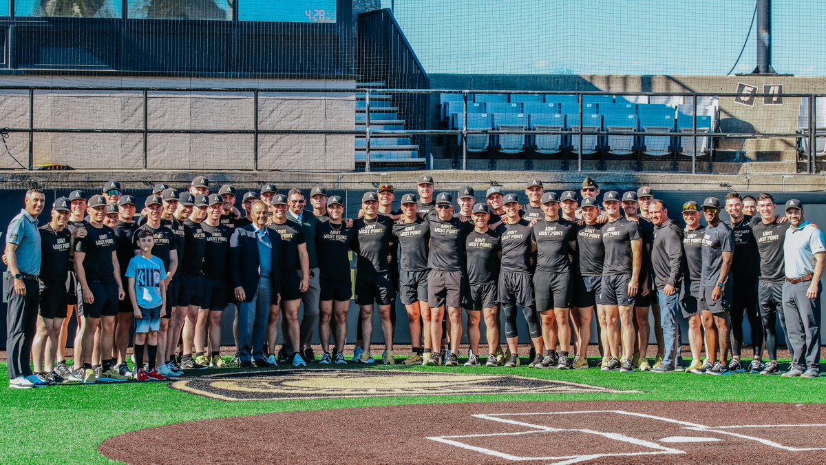 ArmyWP_Baseball tweet picture