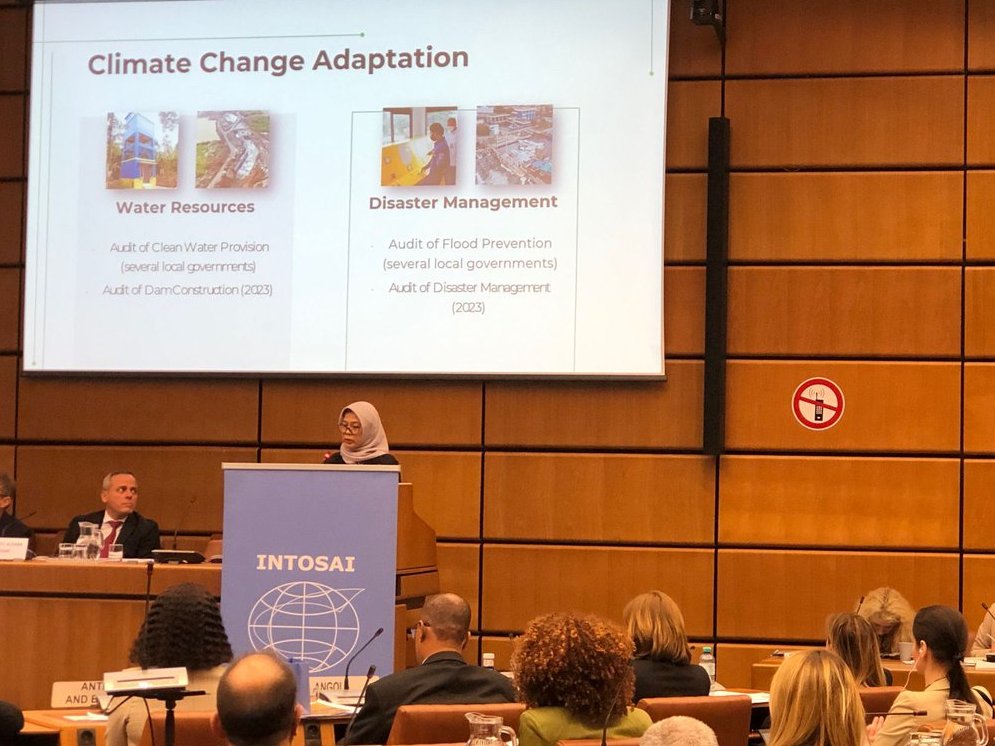 .@bpkri Chairwoman, Isma Yatun (#SAIIndonesia ) highlighted how #Indonesia has prioritized audits in #energy sector audits, including key #cleanenergy and #electricvehicle infrastructure, among others. #SDG13 #UN #INTOSAISymposium