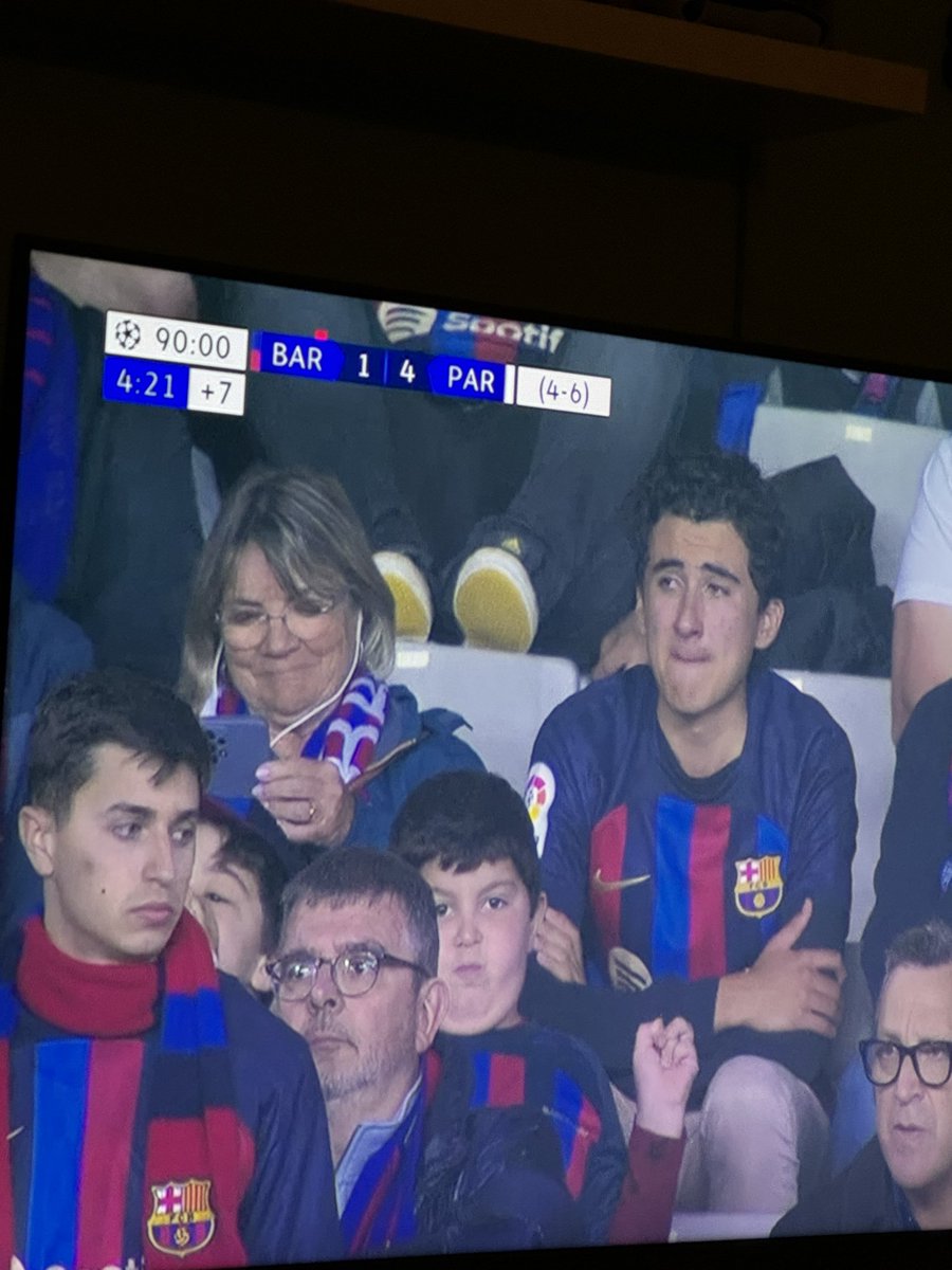 spoksponha's tweet photo. Increíble lo del chaval hundido y su madre viendo un tiktok de Belén Esteban gritando Makoke a la calle. https://t.co/uJO6KQOTvW