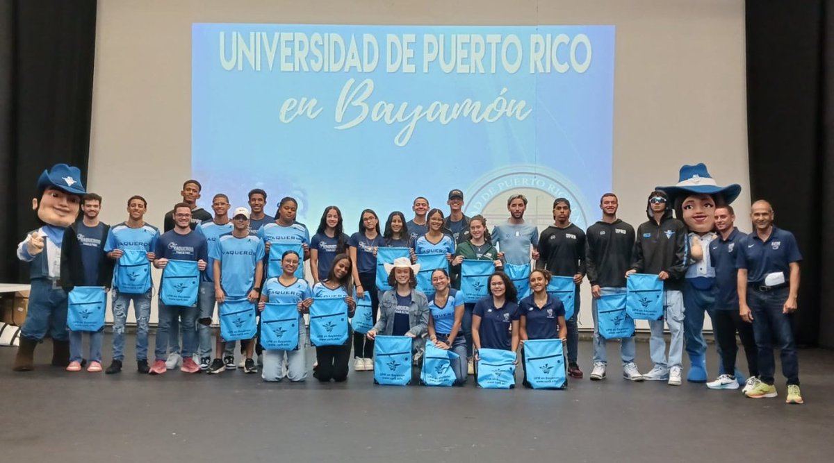 El Departamento Atlético de la UPRB celebró hoy su Pep Rally hoy en el teatro universitario #siguelaseñalvaquera #fuerzavaqueraenacción