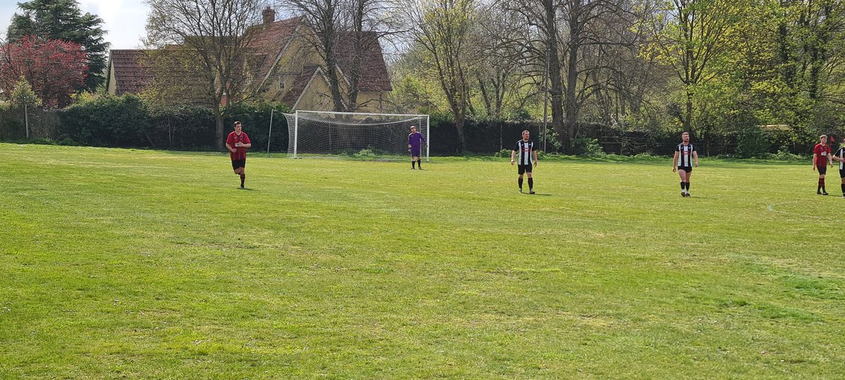 daaveyboy's tweet photo. @OfficialCodArmy 0 v Benhall 0 just couldn't score against a very determined team who battled and defended well, my mom Sean, go again next week #CodArmy 🔴⚫️ https://t.co/XCXjDBnN7w