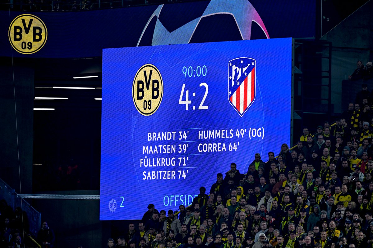 BVB's tweet photo. Noche de Champions. 
Noche de Dortmund.
🖤💛

#BVBAtleti https://t.co/2c059OdrCB