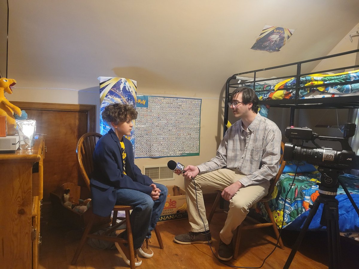 Shawntaylorjr89's tweet photo. 1st Interview for my main man 💯 Got to talk about how we started in pokemon, our goals and what we're looking forward to in Honolulu 🌸 Got to show off some gameplayn& talk about our local leagues as well 🎲 #doingbigthings #worldscompetitor #pokemon #pokemontcg #TeamInsightTCG https://t.co/9BYlhmL5EK