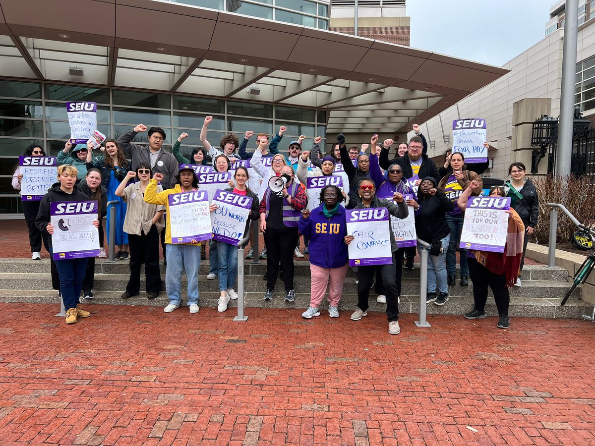 Boston University ResLife workers were on strike over the last few days. They took a huge step by deciding to strike and show @BU_tweets’ Administration that the University can’t run as effectively without them! #Solidarity