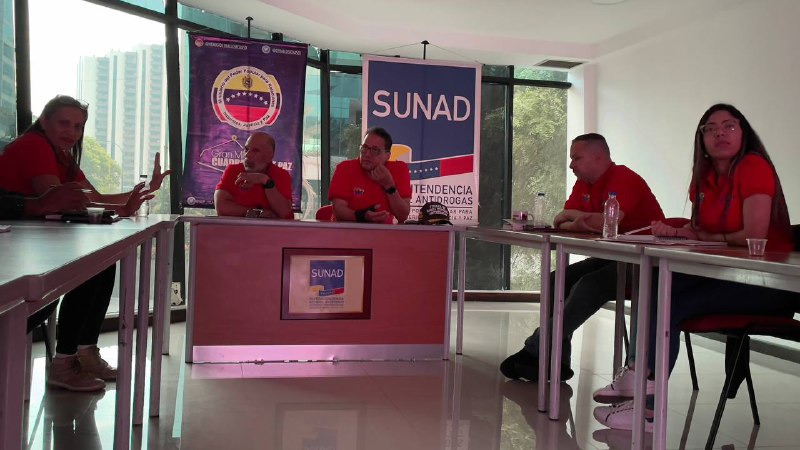 snantidrogas_ve's tweet photo. #EsNoticia | La SUNAD realiza la "II Reunión Técnica para el fortalecimiento del Sistema de Información Nacional de Drogas #SINADRO, encargado de la identificación de personas y bienes vinculados a los delitos tipificados en la Ley Orgánica de Drogas. 

#QueLoSepaElMundo https://t.co/XRrps70fDl