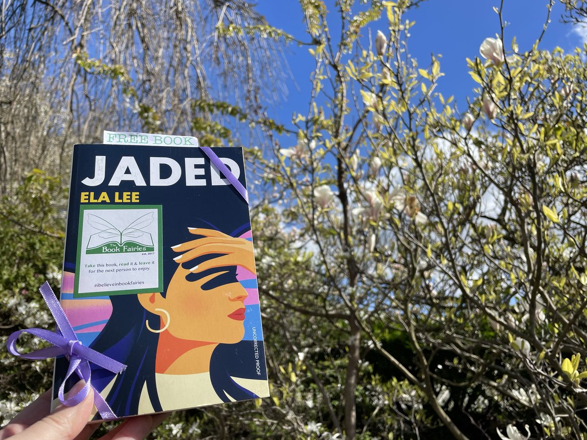 “Jade isn't even my real name”

This book fairy is sharing a copy of Jaded by Ela Lee! Who will be lucky enough to find this book in #Edinburgh?

#ibelieveinbookfairies #VintageBookFairies #BookFairyProofs #Jaded #ElaLee