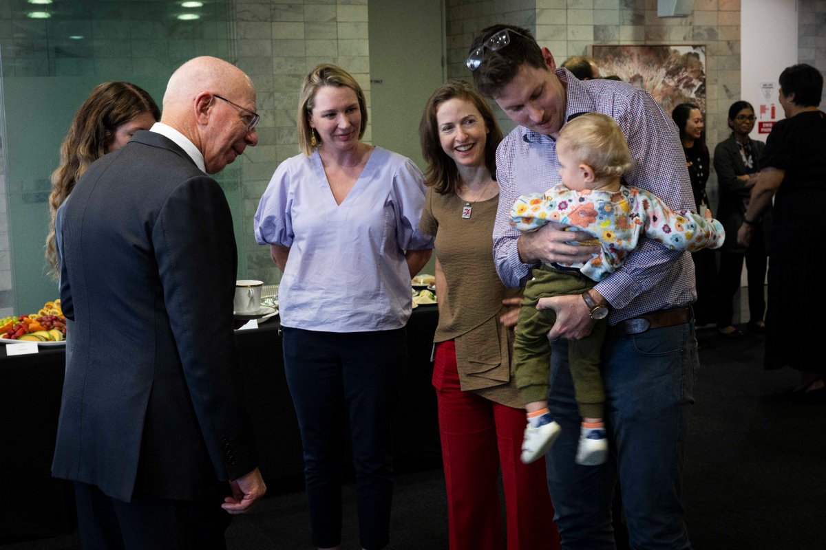 His Excellency David Hurley, the Governor General of Australia landed in New Zealand yesterday and was given a Ceremony of Welcome. We were delighted to host Their Excellencies for an afternoon tea.