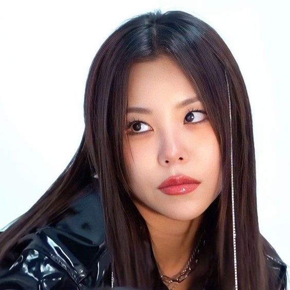 Koreaboo's tweet photo. Happy Wonderful Wheein Day! 🎂
You happiness means the world to us, and all we ever want to do is see you smile. We are always so proud of you, and your ability to share you true self with the world. Thank you for being you and just know we will always be by your side 💜
30TH FLIGHTS WITH WHEEIN
#ThirtySexy_WheeinDay #확실한_확신의행복_햅휘데이