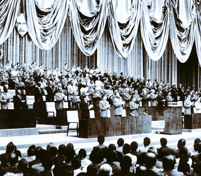 En el día de hoy conmemoramos tres fechas importantes en la historia de #Cuba: la derrota de la invasión en Playa Girón el 16 de abril de 1961, la proclamación del carácter socialista de la Revolución y la fundación del Partido Comunista de Cuba.