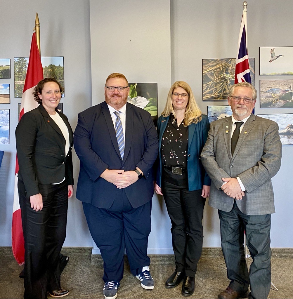 Team OFA was thrilled to meet w/ the Hon. Graydon Smith Ontario’s Minister of Natural Resources &amp; Forestry <a href="/GraydonTheMPP/">Graydon Smith</a>. Topics addressed were young farmers &amp; succession planning, taxation, development charges &amp; exemptions for farm buildings, food security &amp; land use. #ontag