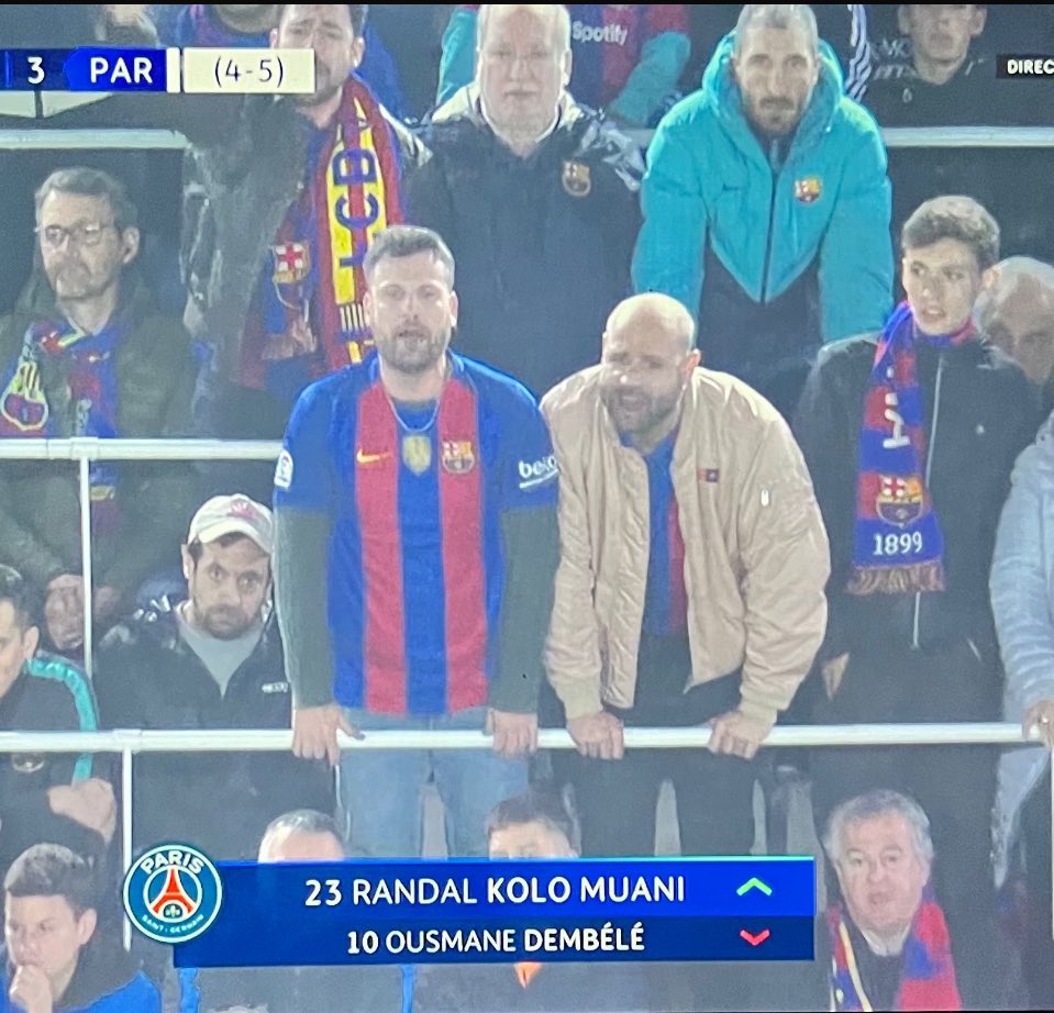 Manel: Eh, Dembélé! Ets un pallasso!
Andreu: Ets molt dolent, nano!
Joel: [Un quilo de pastanagues, sabó de mans, renovar la t-mobilitat, la seqüència dels helicòpters d’Apocalypse Now, quatre kiwis gold, gent morint, pa de motlle…]