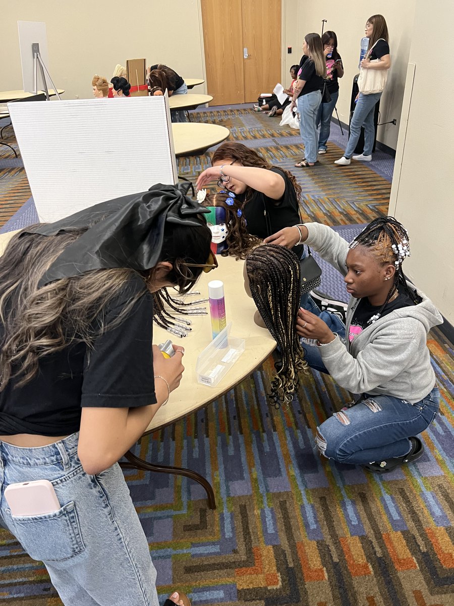 COSMETOLOGY SENIORS COMPETED IN THE SKILLSUSA STATE COMPETITION IN CORPUS CHRISTI.  WE ARE  EXTREMELY PROUD OF THE WORK THESE FUTURE STYLIST PUT INTO COMPETING AT SKILLSUSA AND PLACING AT A HIGH LEVEL