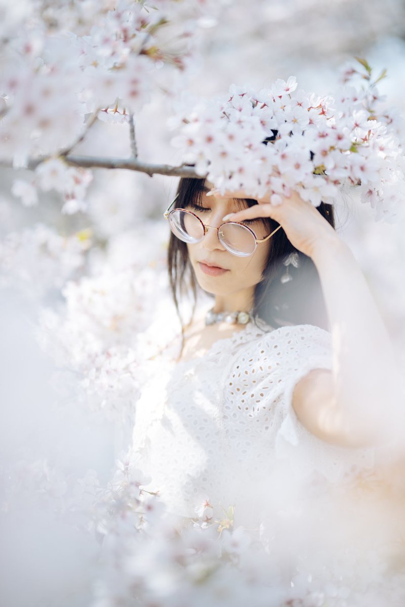 桜人

photo @daily_fndmntls

#カメラ好きな人と繋がりたい 
#写真好きな人と繋がりがたい 
#桜ポートレート　#桜2024 #被写体
#桜ポトレ #ポートレート