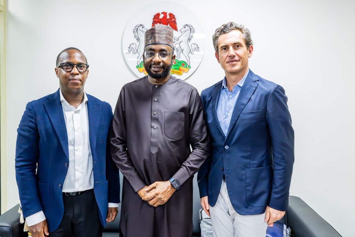 The Director General of NITDA, @KashifuInuwa, received Dr Matteo Prosperi, CEO of De Lorenzo SpA and Roland Ruhumuriza, Area Manager Africa of De Lorenzo SpA, on a courtesy visit at the agency’s headquarters in Abuja. The discussion focused on exploring potential partnerships