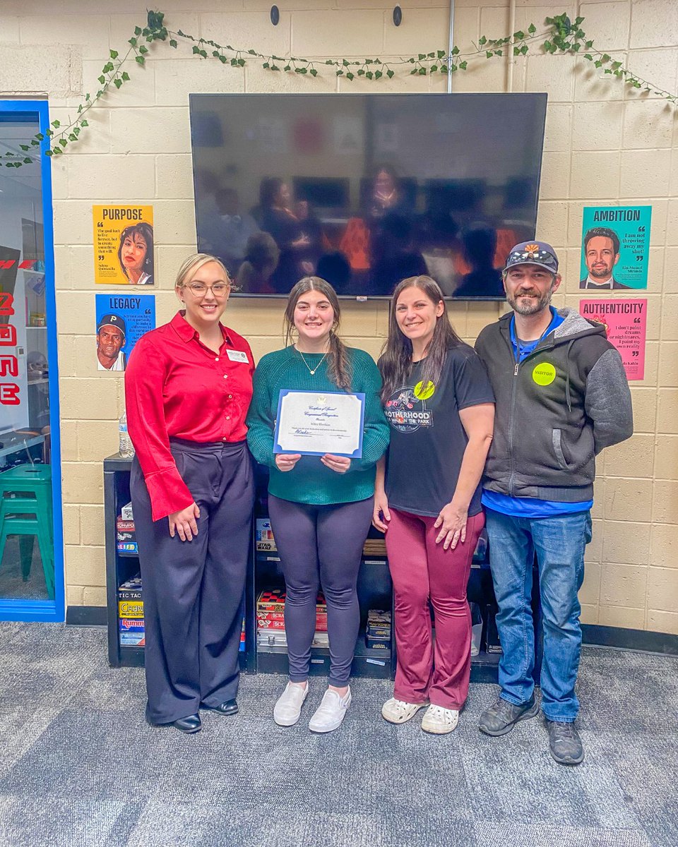 Recently a staff from @RepDLesko Office, Ashley Paxton, came to the Louis & Elizabeth Sands Branch to give our Youth of the Year representative, Miley, a congressional recognition! #BGCAZ #GreatFutures