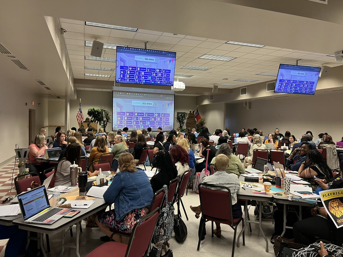 You know the end of the year is near when it’s time for Test Coordinator Training! Thanks to all of our wonderful TCs for all of their hard work!! We hope you enjoyed our Lion King theme today!! Hakuna Matata @CCSDnA