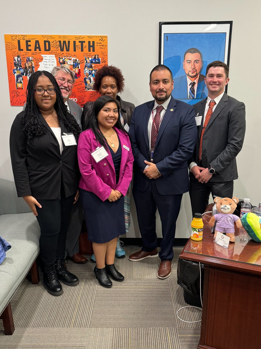 What a day! @UofILSystem leaders and advocates rocked the capitol, showcasing the system's vital contributions. Thanks ILGA members for discussing increased funding and maintenance support for universities. Illinois Connection, your advocacy matters!