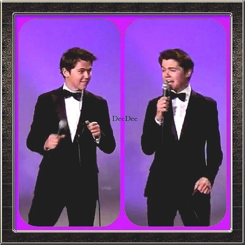 DameDD's tweet photo. @damianmcginty is here 😊🎶😊 https://t.co/2IESMgttrd