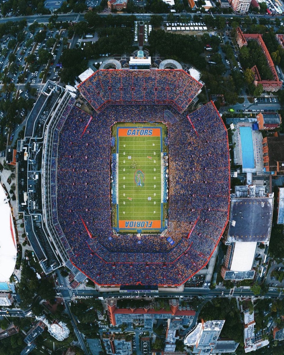 bigchompr's tweet photo. @CormaniMcClain2 slide 🐊 https://t.co/wtesjbD8Jb
