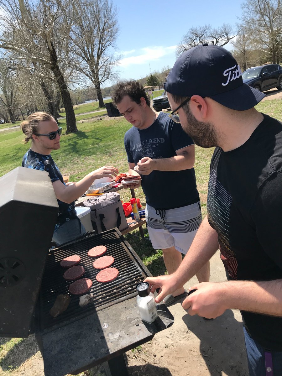 Our grad students took advantage of the beautiful weather this weekend and had an extra-oar-dinary time at Tuttle Creek canoeing, kayaking, & paddle boarding (only one boat capsized!). After working up an appetite, they enjoyed a bbq courtesy of grillmasters Josh, Frank & Luka.