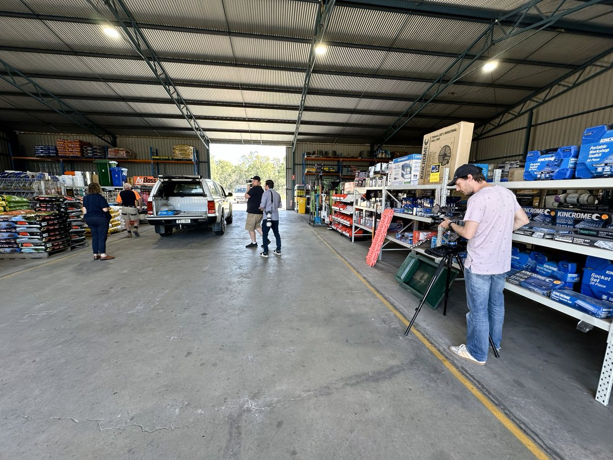 📸 Here is a sneak peek of the awesome behind-the-scenes shots from our recent photo and video shoot with our amazing team and clients in Narrandera! Stay tuned for the final images and videos - coming soon! Shout out to the crew at Blue Clay Creatives😊 #BTS #Photoshoot