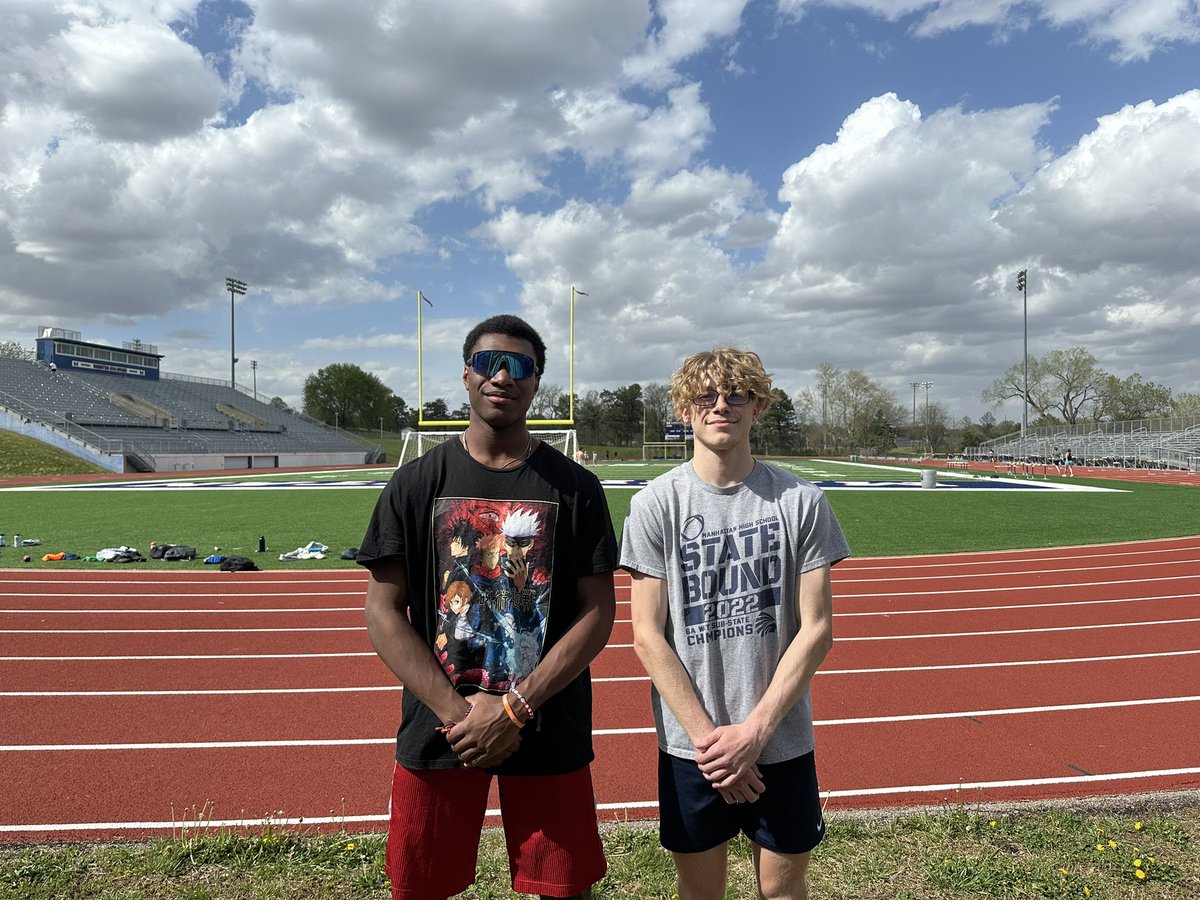 One of this weeks stops📍 Manhattan (6A) Track and Field KeatonCoadSIK was at practice this week to catch up with the team. We will hear from them tonight. @sportsinkansas #sportsinkansas