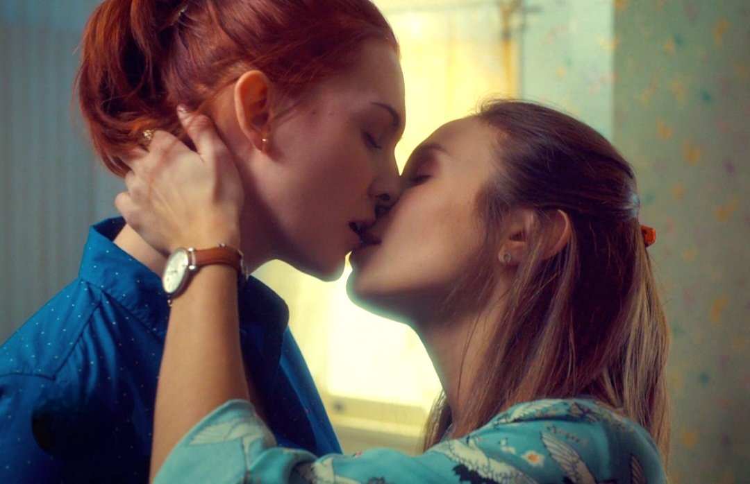 only_human3's tweet photo. Happy #wayhaughtwednesday to all my lovely #Earpers Family 💙 #WynonnaEarp #wayhaught #katbarrell #dominiquepc #representationmatters 🏳️🌈 #LGBTQ https://t.co/jUG3nDtgip