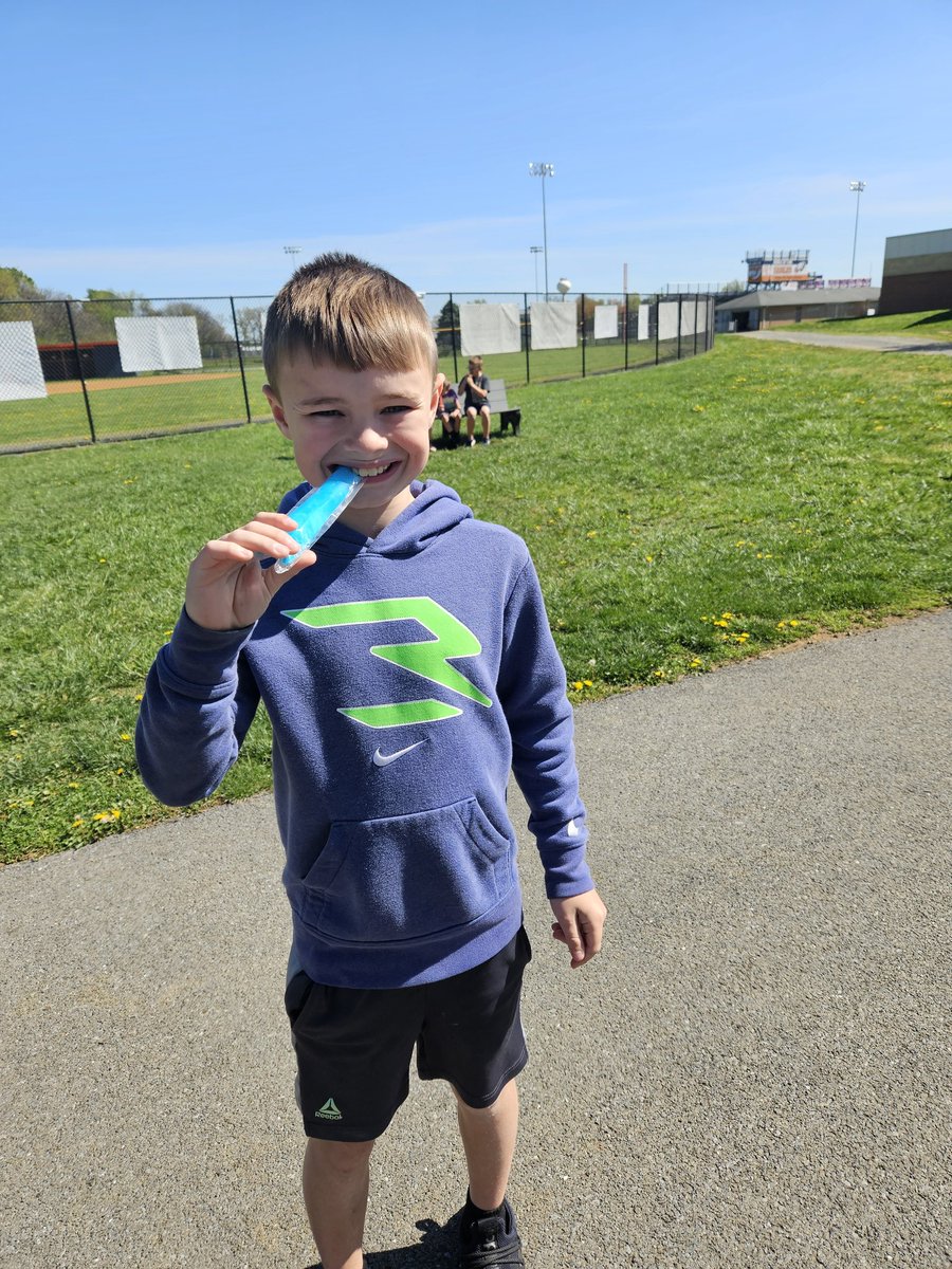 Cooley 3rd Grade tweet media