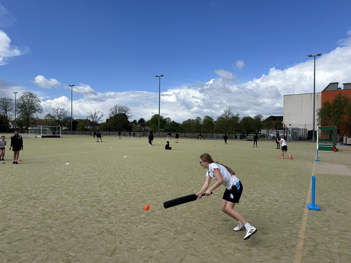 Our U12 cricket teams enjoyed their first session of the summer term with Robin 🏏<a href="/T20CricketCo/">Twenty20 Community Cricket</a>