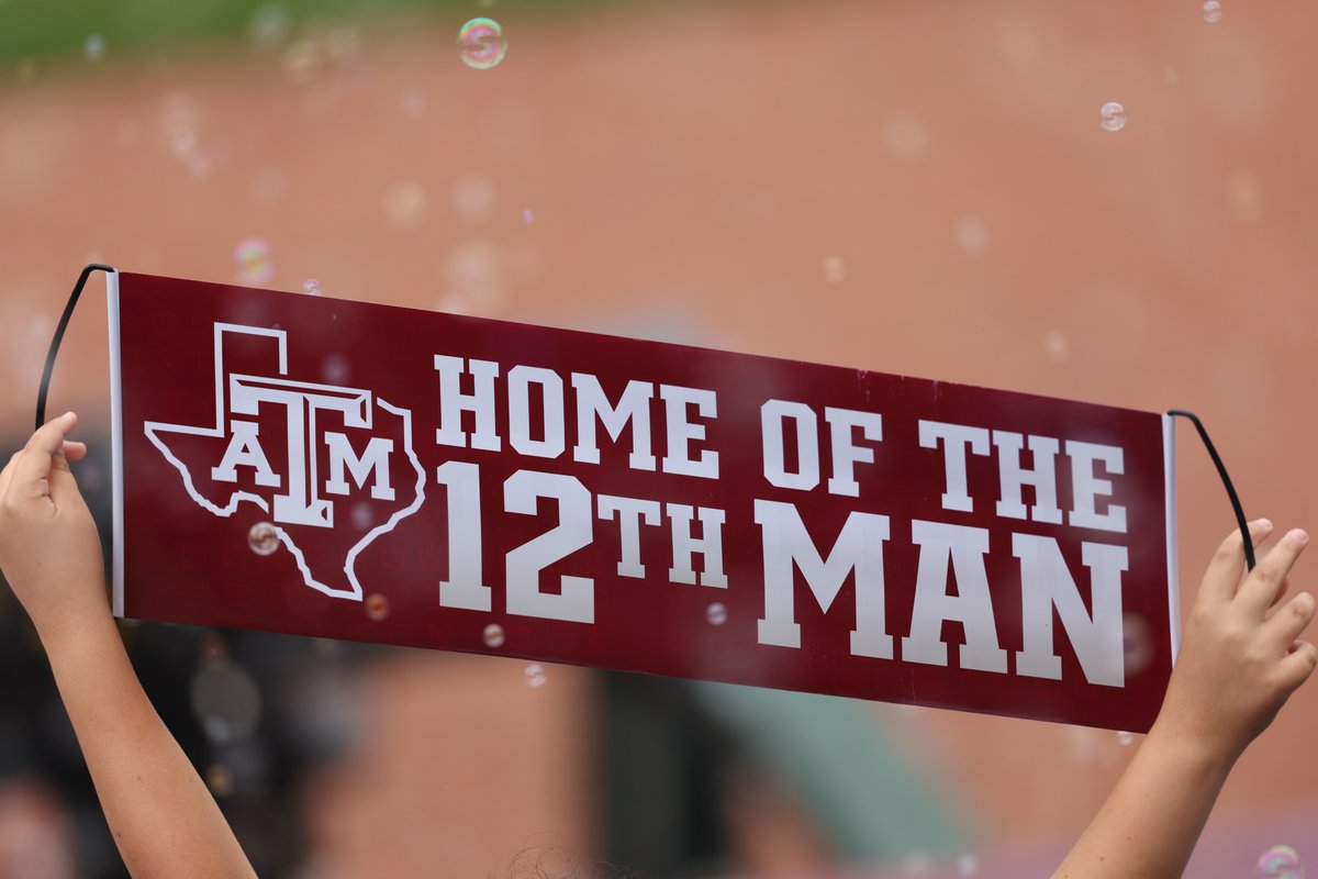 AggieSoftball tweet picture