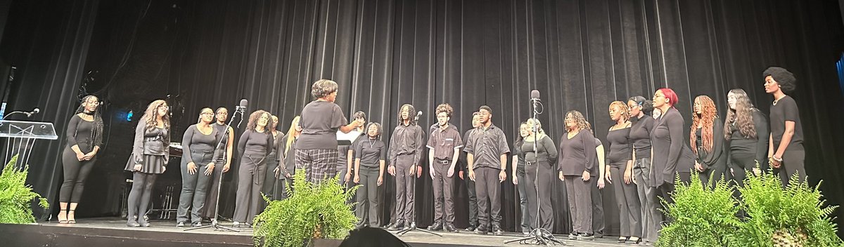 Congratulations to the 2024 Lindback Awardees!!! Thank you for your leadership! Great job CAPA students!!!