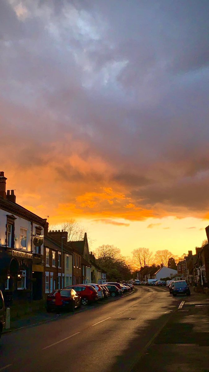 Beautiful sunset this evening in #Darlington