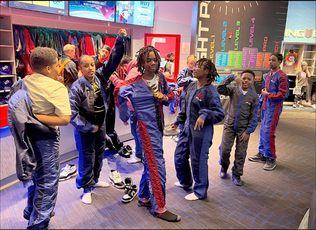 🚀 Our All-Stars soared to new heights with a trip to Mars! 🌌 From freeze-dried ice cream to indoor skydiving at iFly, our FNN club had a great experience. The thrill was feeling like astronauts in the wind tunnels. #Armstrong #AllStars #iFlyExperience #FNN #FriendshipProud