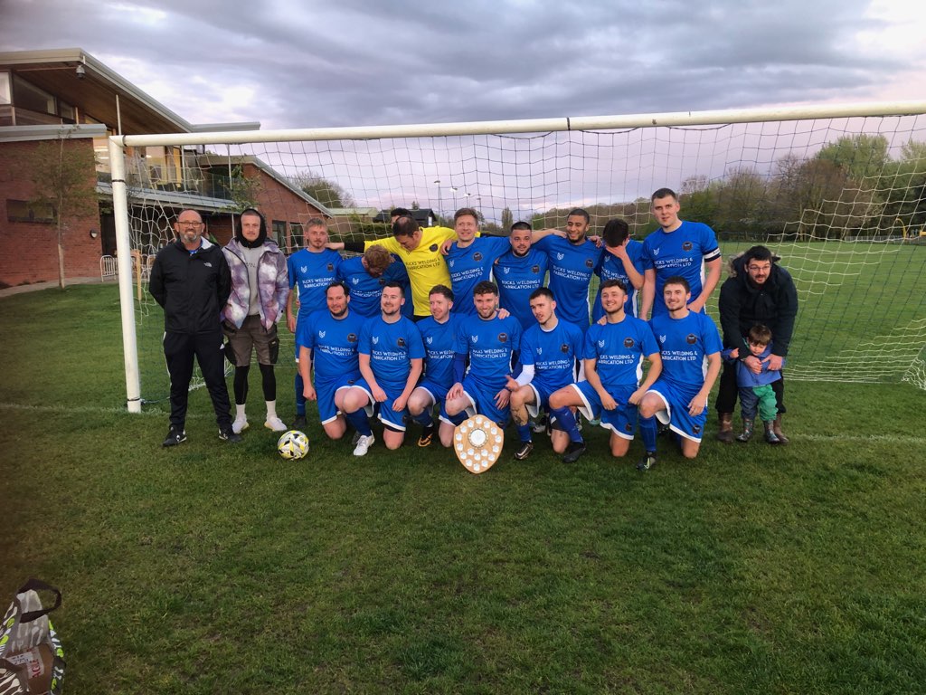 Congratulations to <a href="/ACSPORTSFC/">Aston Clinton Sports FC</a> who won uhlsport <a href="/HellenicLeague/">Hellenic League</a> Division Two East this evening winning 6-1 vs Taplow United. Superb season 🏆👏