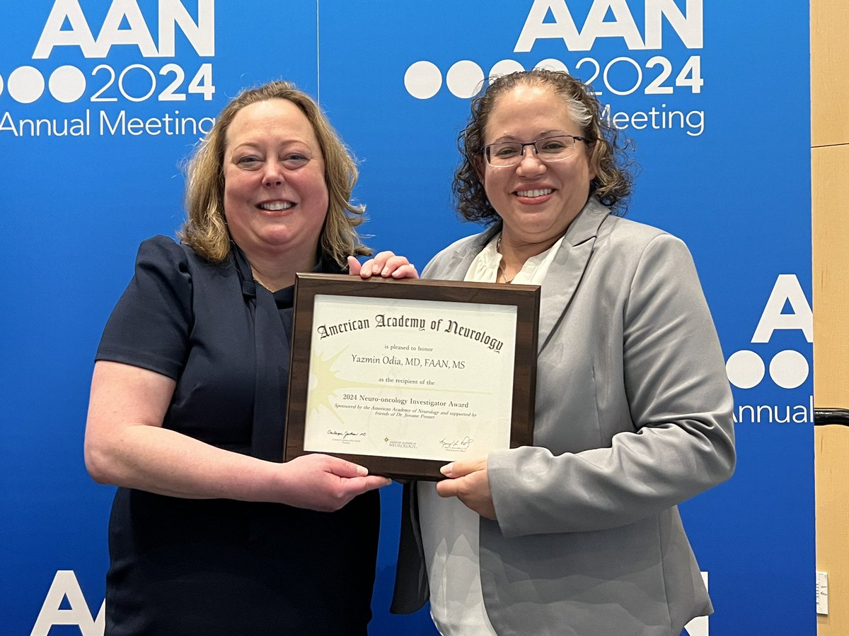 Big congratulations to Dr. Yazmin Odia on receiving Neuro-Oncology Investigator Award Oncology at #AANAM !!! @KatyPetersMDPhD delivering the award 🥇 to esteemed recipient !