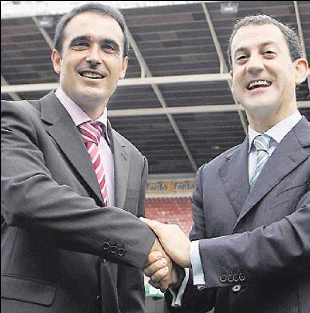 EduLorono's tweet photo. @jonjrivasa Su sustituto fue Sarriugarte, "técnico moderno, con método y que sabe trabajar en equipo" según Lamikiz, pero al que nadie recuerda por lo poco que duró. https://t.co/0iKHTdG384