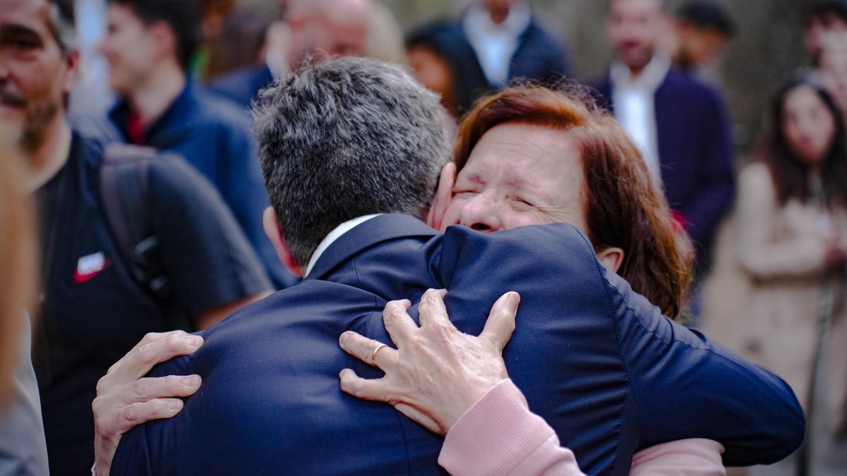 Hi ha moments en què et sents més que mai al costat correcte de la històriaLa concòrdia no és posar democràcies i el respecte a la llei al mateix nivell que les dictadures i els delictes d'estat
Gràcies,govern d'Espanya,per estar

#PSPV #PSOE #memòriahistòrica #memòriademocràtica