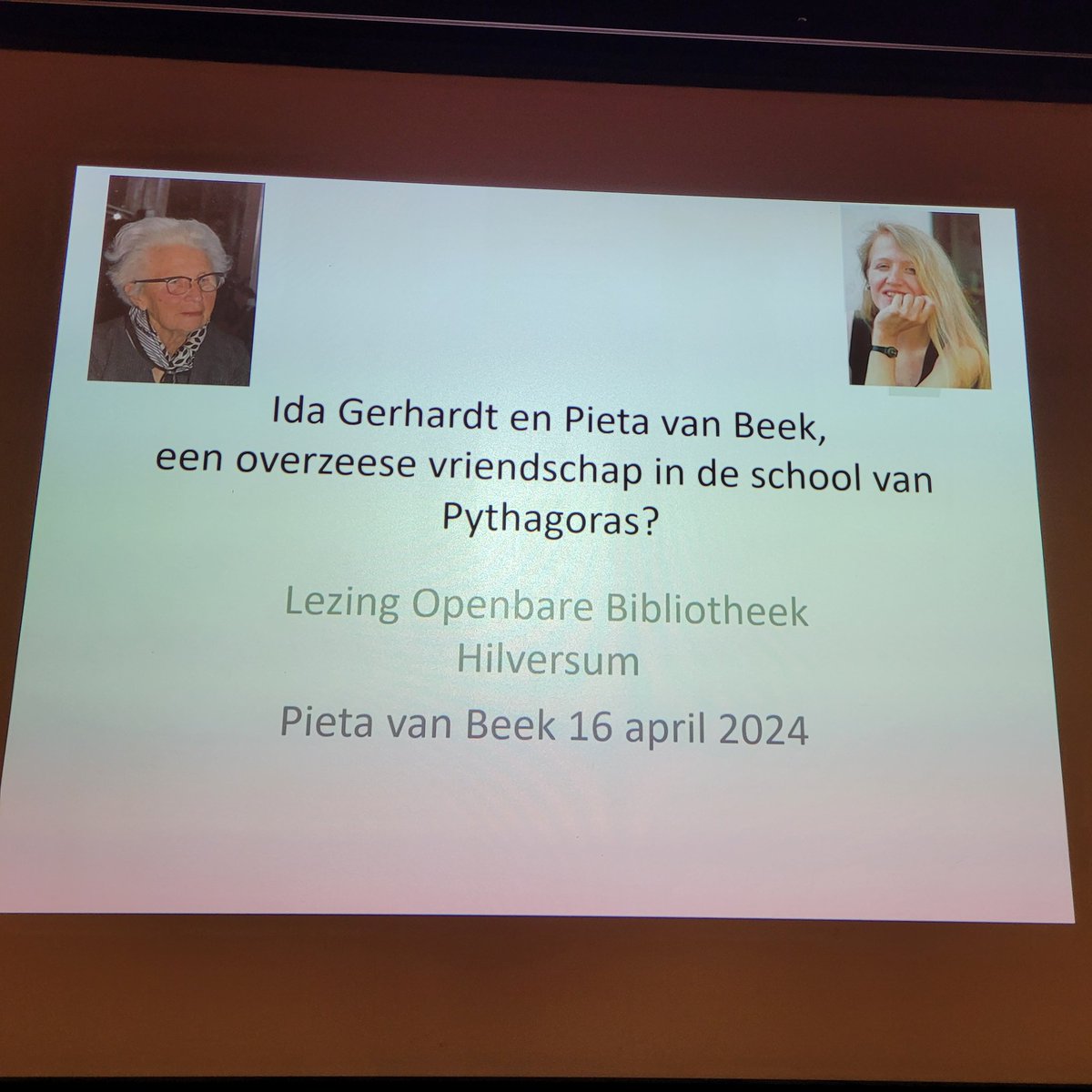 pietabeek1's tweet photo. Lezing in Hilversum: #IdaGerhardt en #PietavanBeek, een overzeese vriendschap uit de school van Pythagoras? Prachtige bibliotheek, 2x 3 kwartier voor een gevuld Theater met een zeer gretig gehoor. Uitstekend georganiseerd! https://t.co/mMN0EdnBW7
