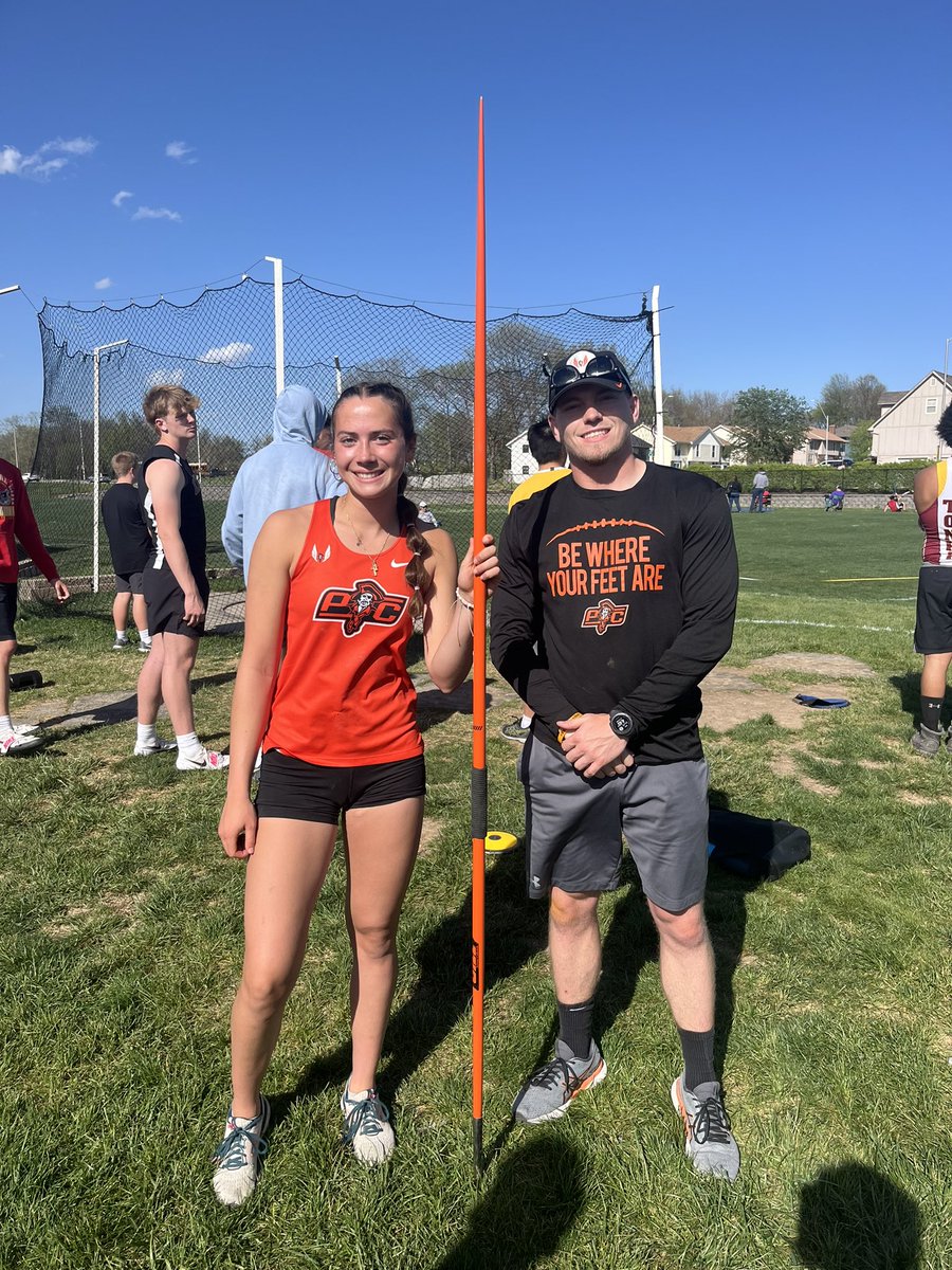Coach_DKohler's tweet image. NEW SCHOOL RECORD‼️

@KellyBullano27 with a BIG toss in Javelin today with a mark of 36.30!! A lot more to come from this FRESHMAN. Proud of you Kelly!! 

S/O Jav Coach @DSchmidt_28
