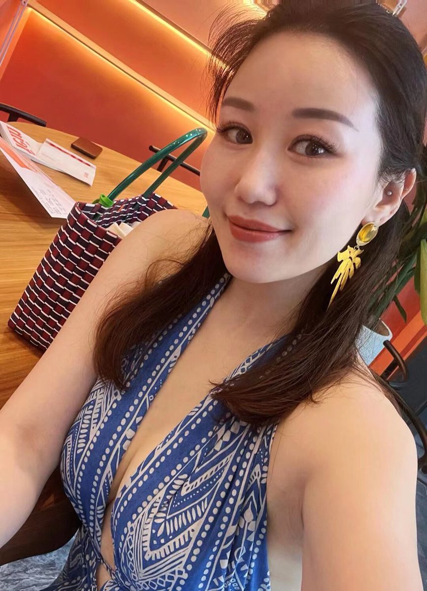 40岁的女人多少带些性感 https://t.co/1CRvPeuWFO