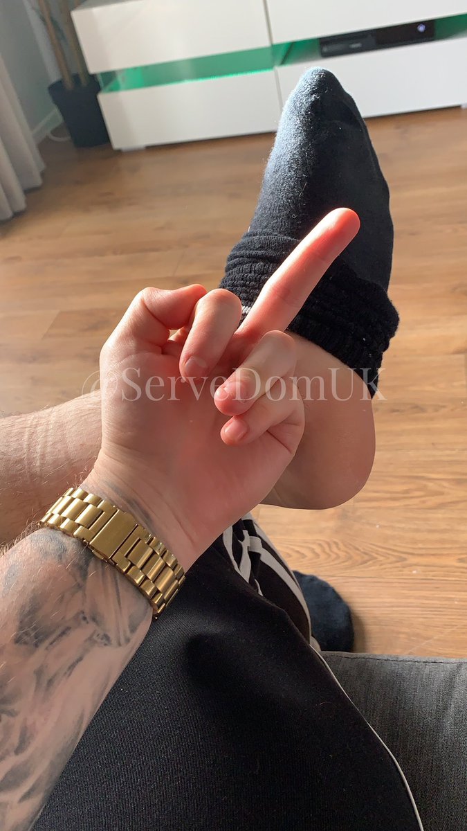BallerDomX's tweet photo. Foot boys, where you at? 🦶🦶

I wanna put my feet in your face

- cashmaster foot toes dust socks nike adidas chav tattoos fetish paypig uk findom - https://t.co/2WLXf7Lu2u