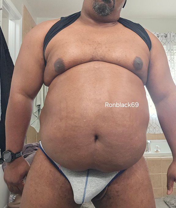 Watch Ronblack69's leaked NSFW photo on TwXstars