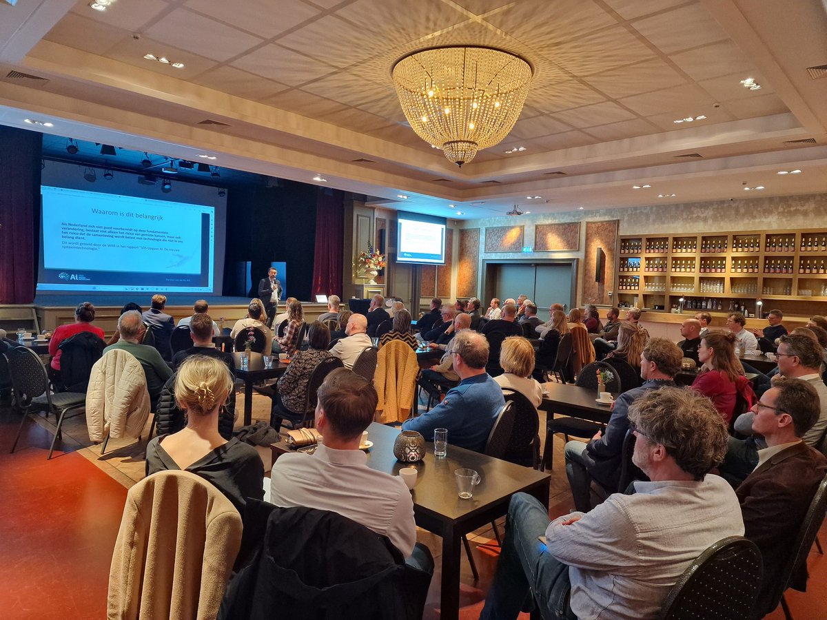 richardlamberst's tweet image. Wat is Artificial Intelligence en wat kan je er als ondernemer mee? De AI Inspiratiesessie in De @postwagen #Tolbert doet wat het moet doen: inspireren en informeren. Een mooie samenwerking tussen ondernemersverenigingen en gemeente en een leerzame avond.