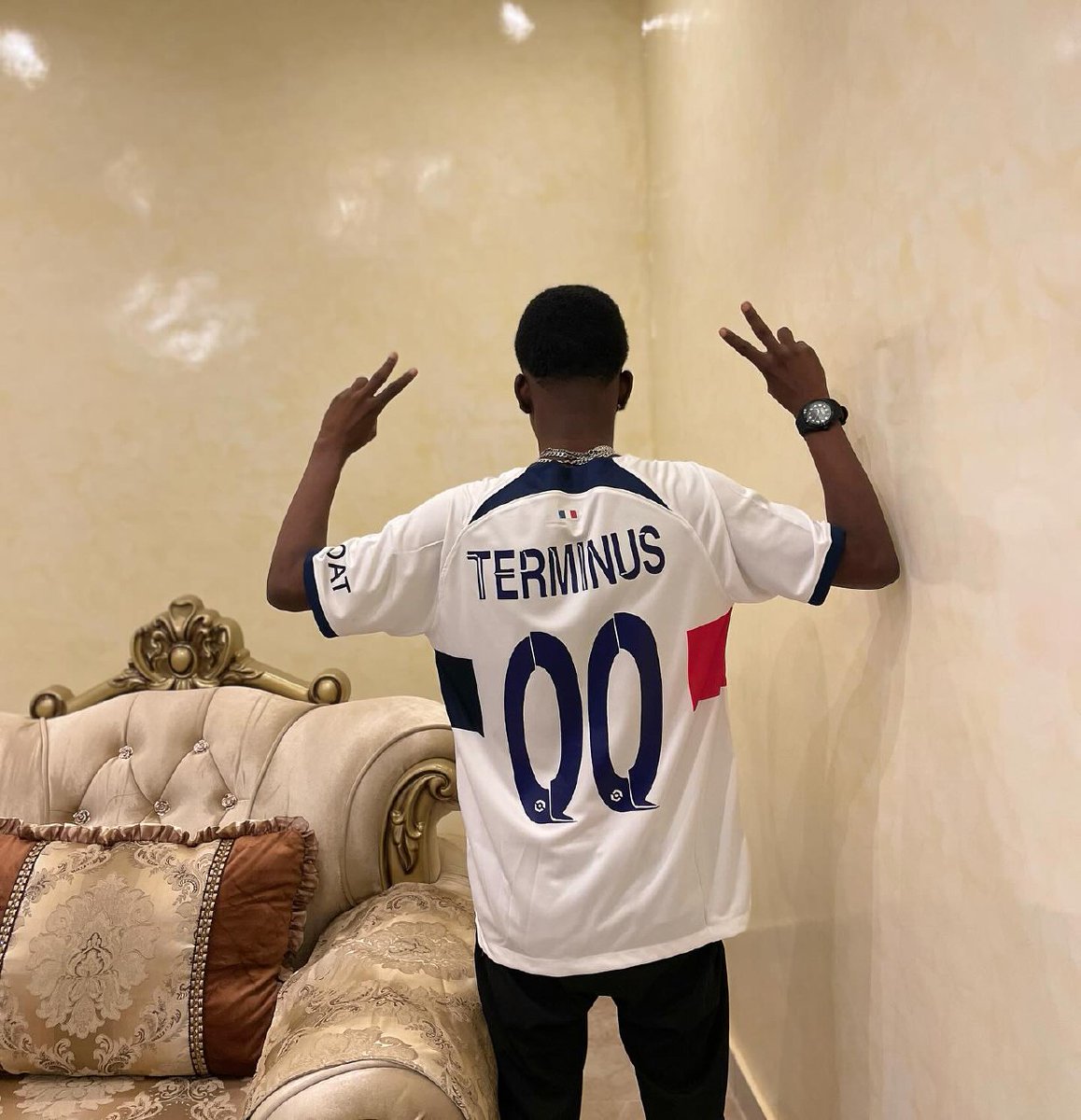 Mdr il avait tout prévu 🤣🔵🔴

👕 Maillot Extérieur Paris Saint Germain 
✍ TERMINUS0️⃣0️⃣ by @lemaillot__ 

#PSGBARCA #ChampionsLeague