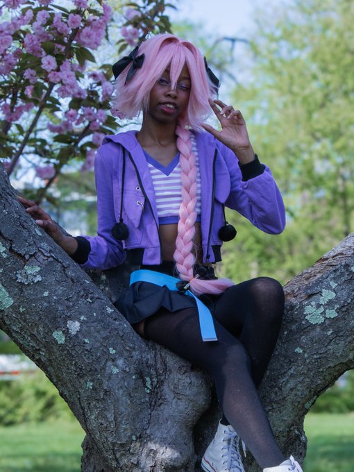 Don't forget to pick your astolfo's fresh from the tree https://t.co/5IopW34VnV